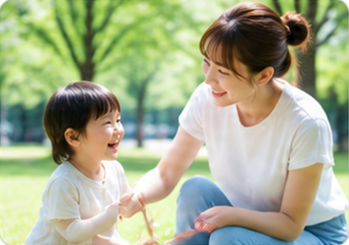 子供との外遊びにおすすめのインナーを着た女性