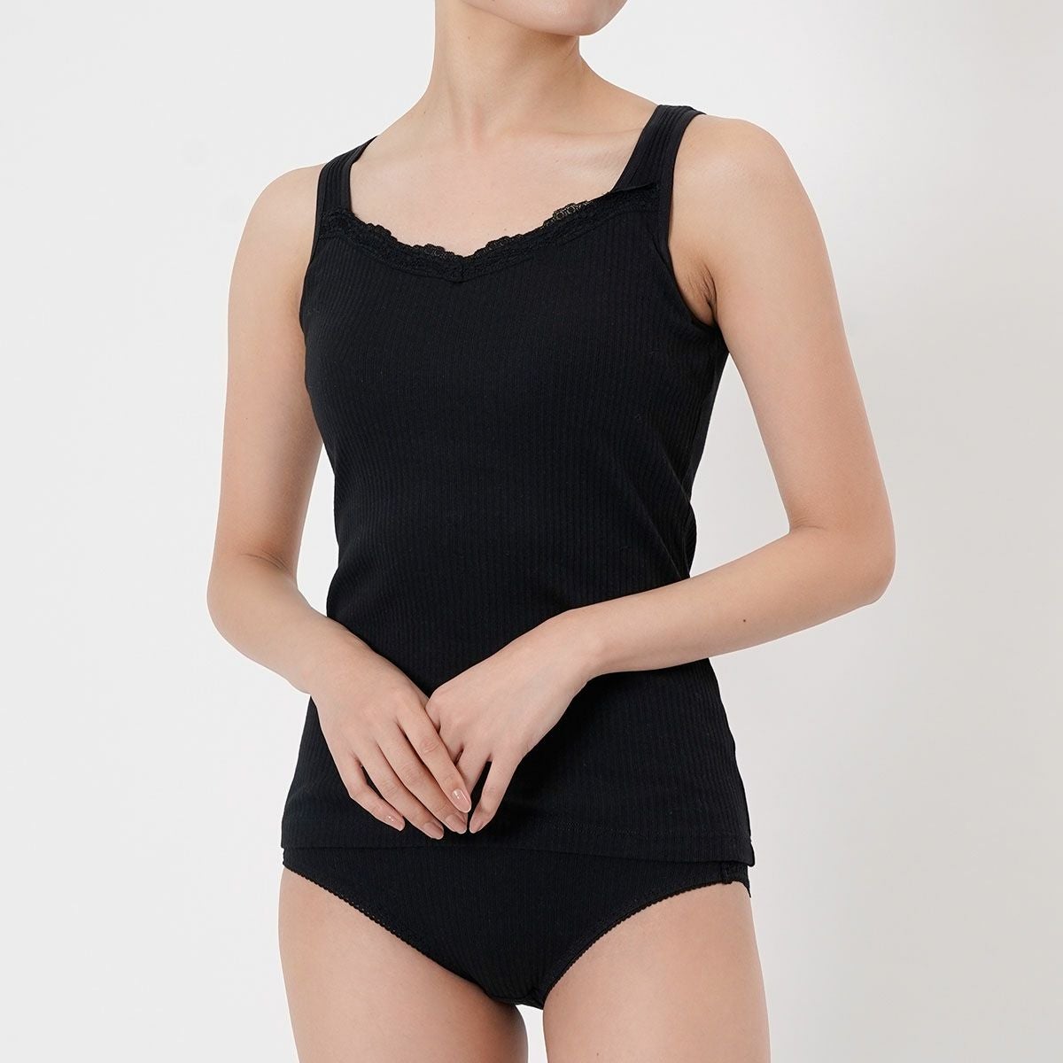 お値下げ　フィータ　タンクトップ ルシアン 【細くみせる Power Shape】ソフト補整 カップ付き